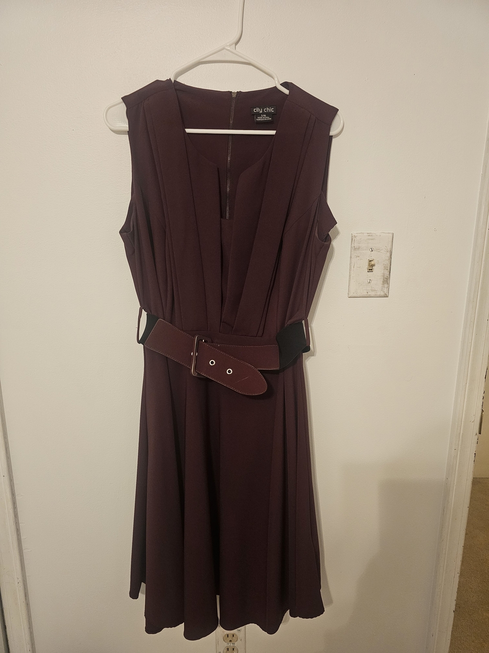 City Chic Brown Sleeveless Belted Dress